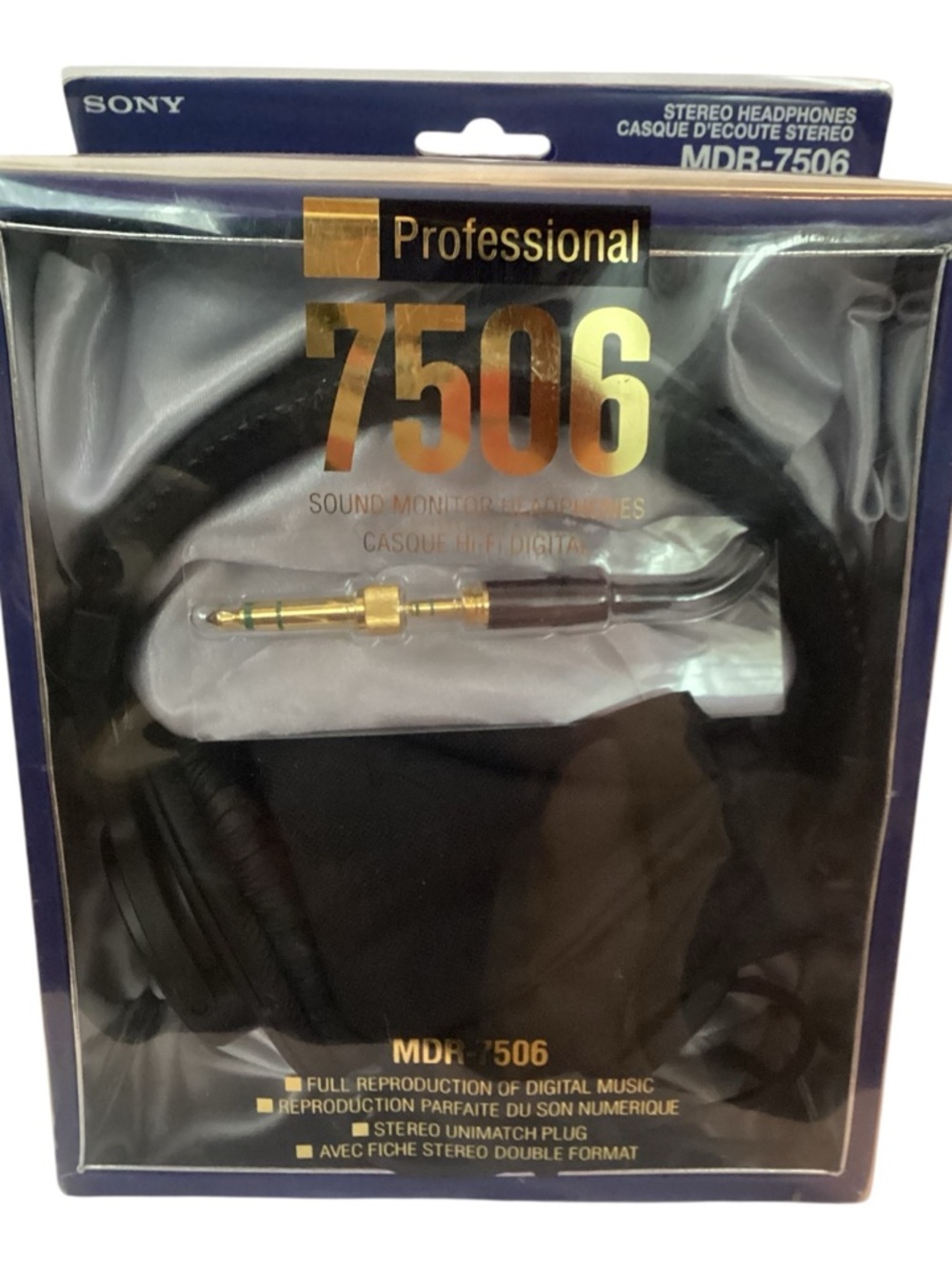 Sony MDR-7506 Professional Studio Monitor Headphones Wired w/ Box NEW